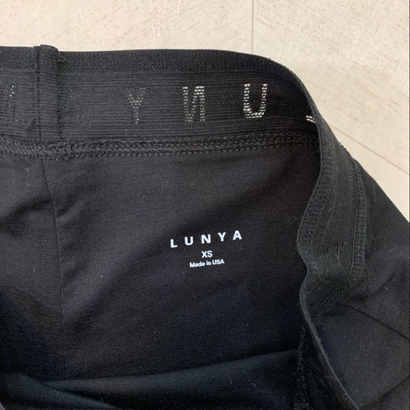 NWOT Lunya Soft Modal Bike Short in Black - Picture 8 of 8